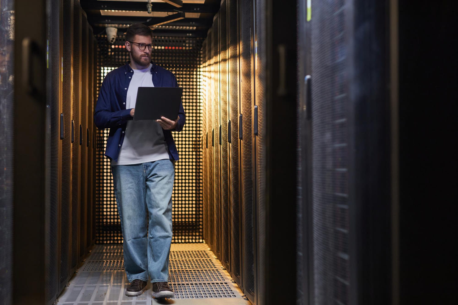 Manage IT & Cybersecurity for the Supply Chain IndustryManage 7 68811 1