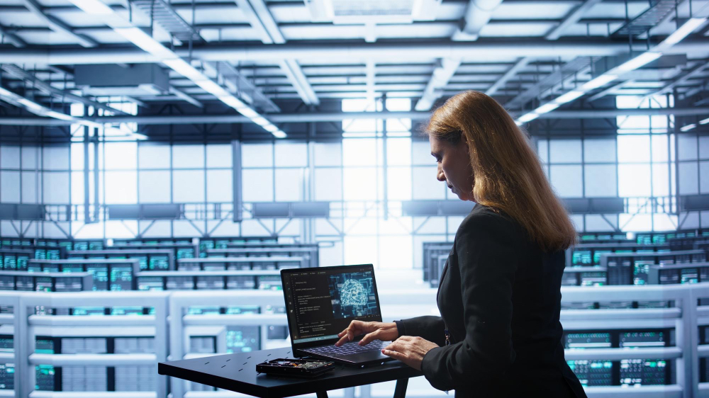 Quiet Risk vs. Structured IT 6 90084